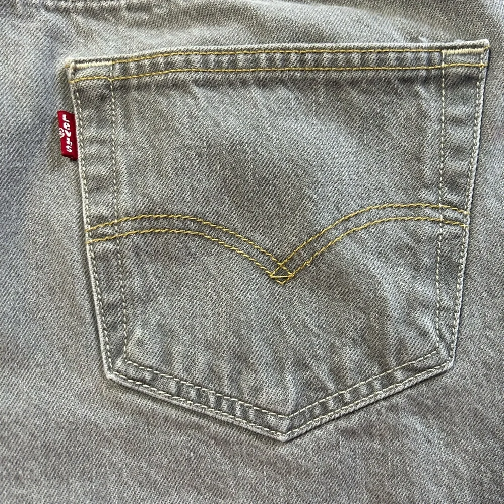 Levi 501 butterfly stone wash gray denim‎ jeans 38/32